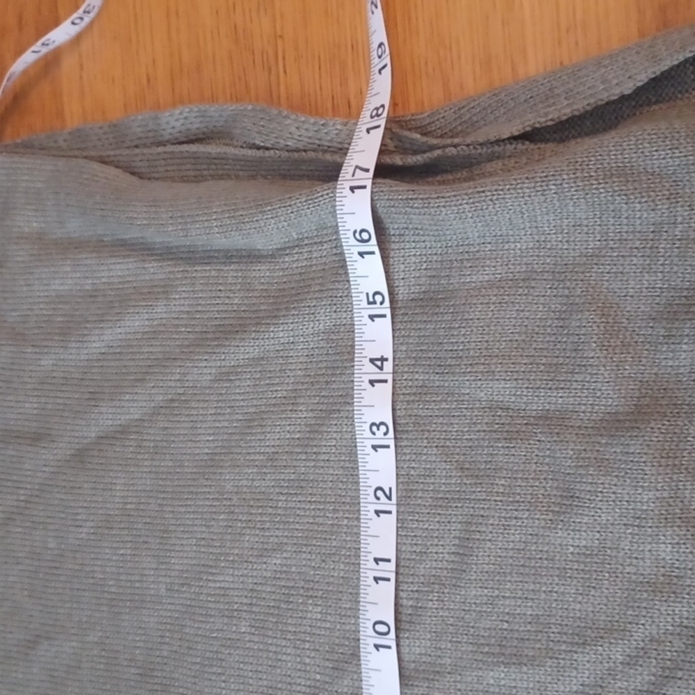 NWT Loft light green oversized poncho/ sweater. Size xs/s.See measurements. - Picture 10 of 10